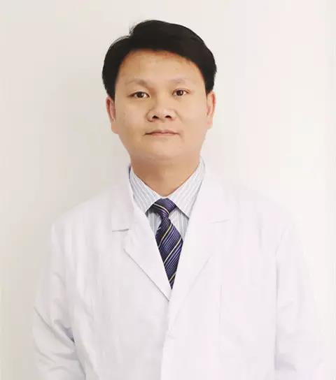 快讯丨德国蔡司公司专家组莅临哈尔滨普瑞眼科医院参观指